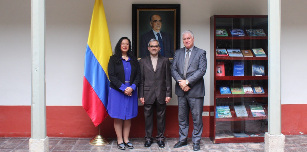 La Academia Diplomática recibió la visita del embajador de la República Islámica de Irán en Colombia, Ahmed Reza Kheirmand