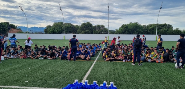 Más niños y niñas juegan rugby en Colombia con la Cancillería, la Liga Nortesantandereana de Rugby y el Instituto de Recreación y Deporte de Cúcuta