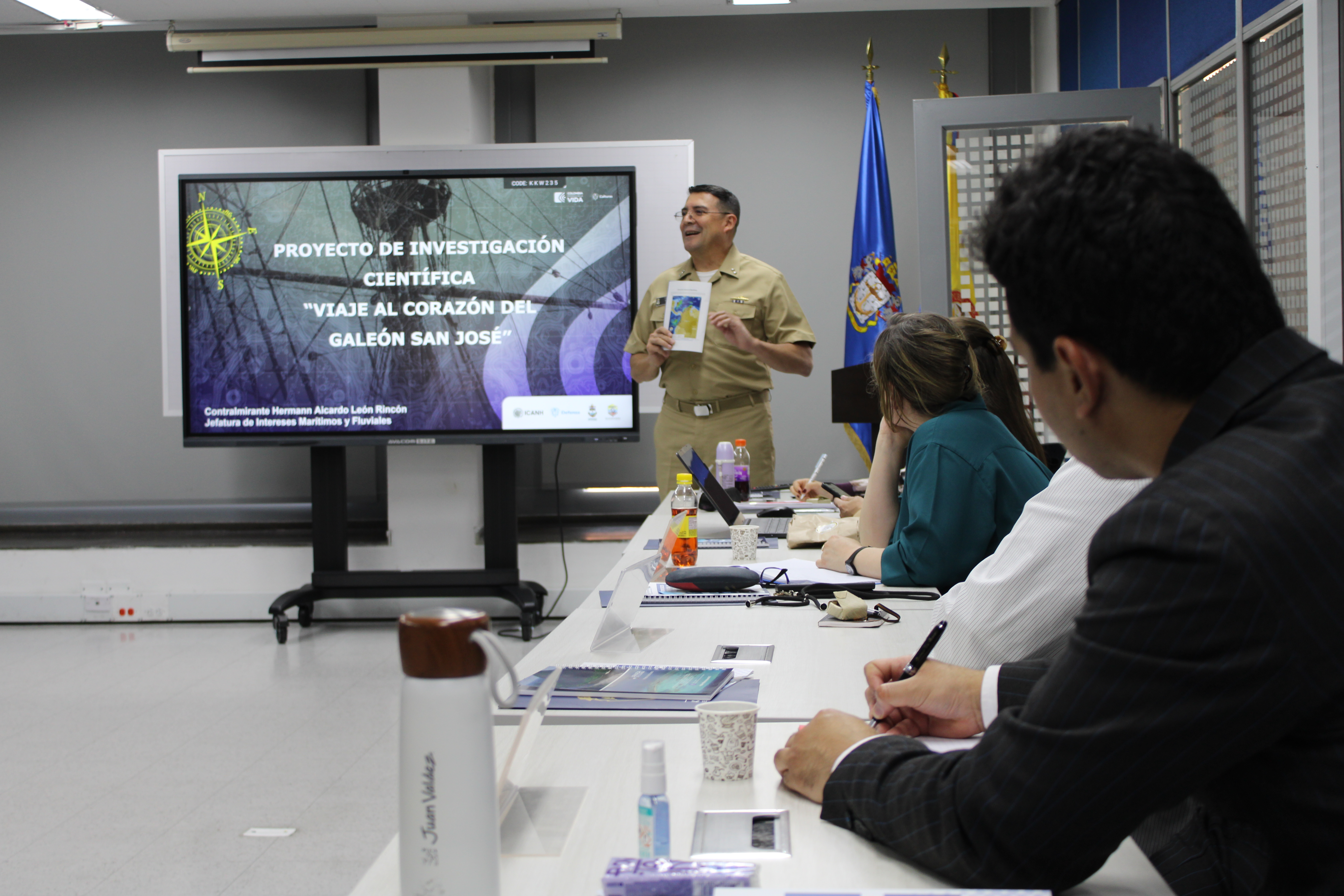 La Academia Diplomática y La Academia Naval de Estudios Estratégicos fortalecen sus relaciones de cooperación y formación