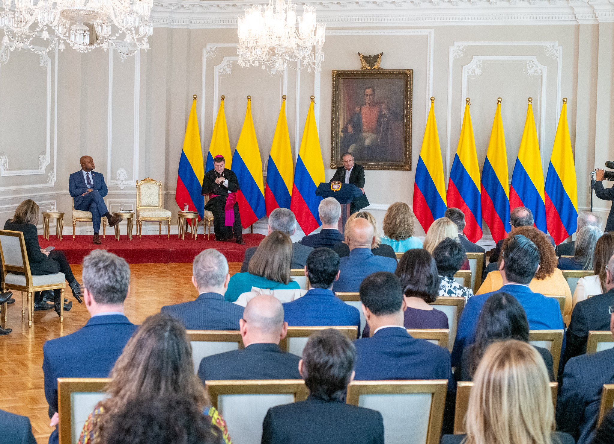 Canciller Luis Gilberto Murillo acompañó al Presidente Gustavo Petro en el saludo al Cuerpo Diplomático residente en Colombia