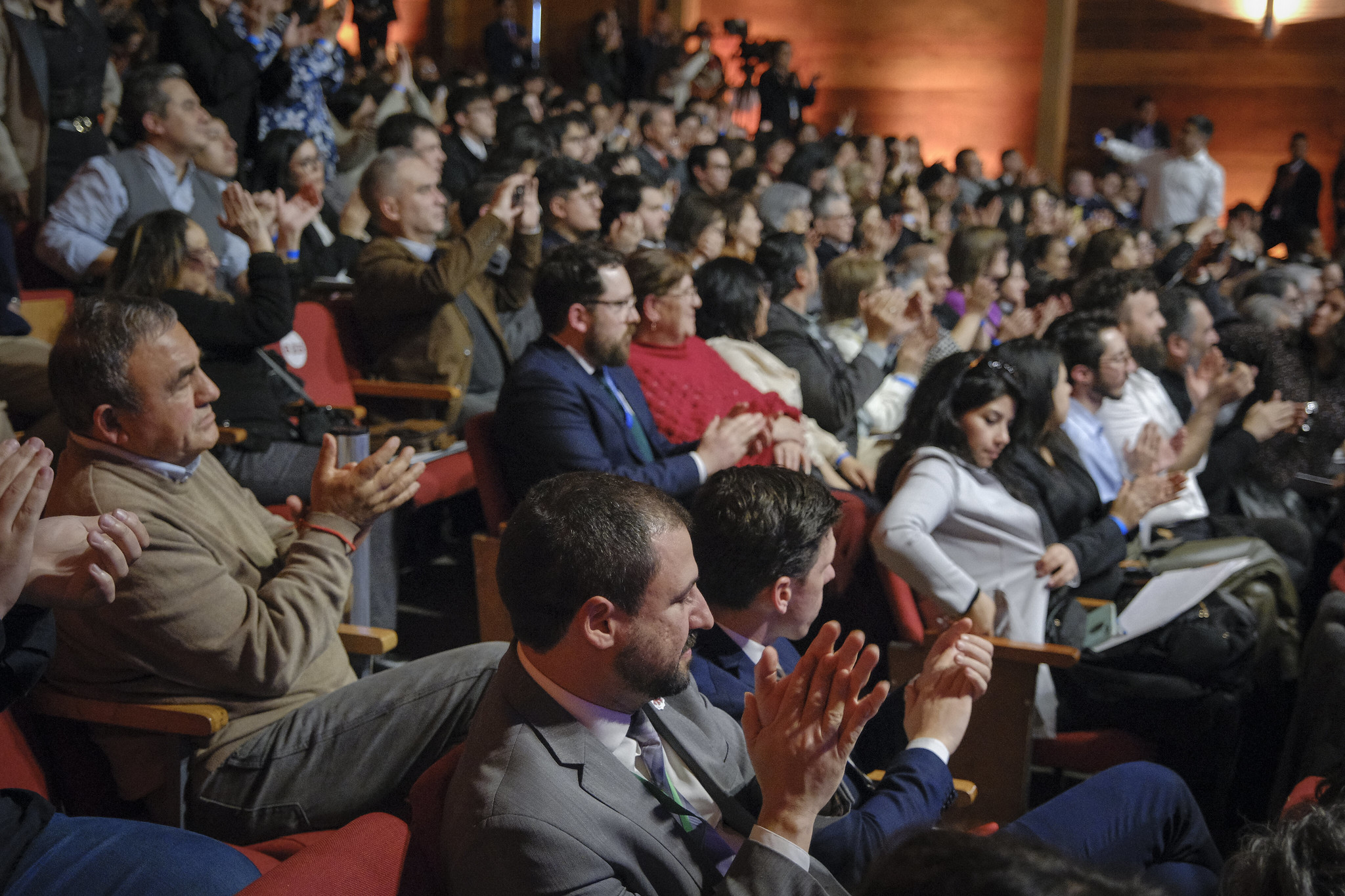 Canciller (e) Rosa Yolanda Villavicencio Mapy acompaña al Presidente Gustavo Petro durante su intervención en el Encuentro con la Sociedad Civil en el marco de la ‘Reunión de Alto Nivel: Democracia Siempre’