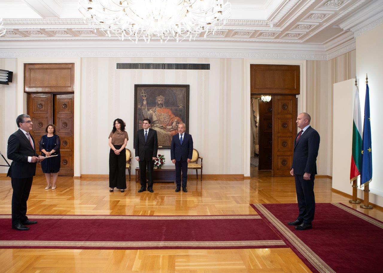 Embajador de Colombia, Assad Jater, 