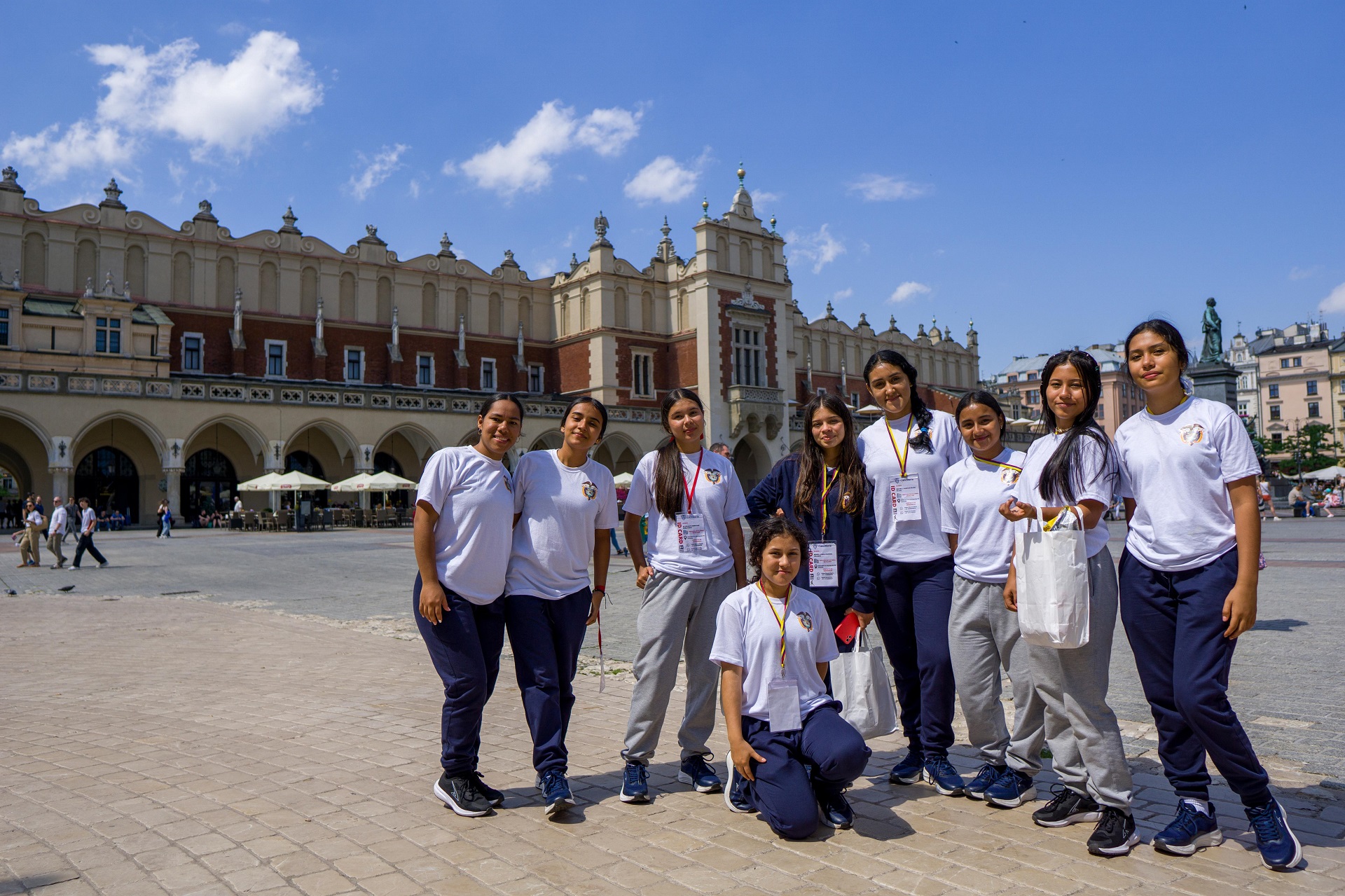 Desde Polonia, regresaron del intercambio de diplomacia deportiva las voleibolistas de la Casa Lúdica para la Paz de Fortul, Arauca