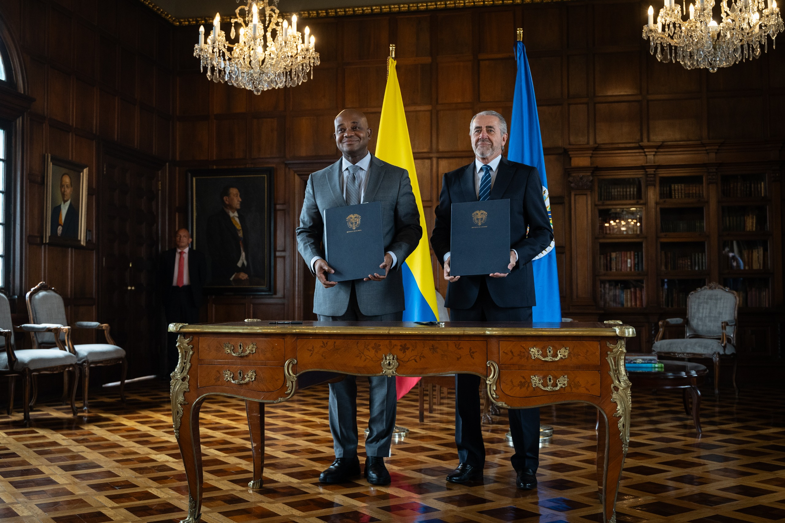 Colombia renueva anticipadamente el convenio de acompañamiento de la OEA a los procesos de Paz en el país