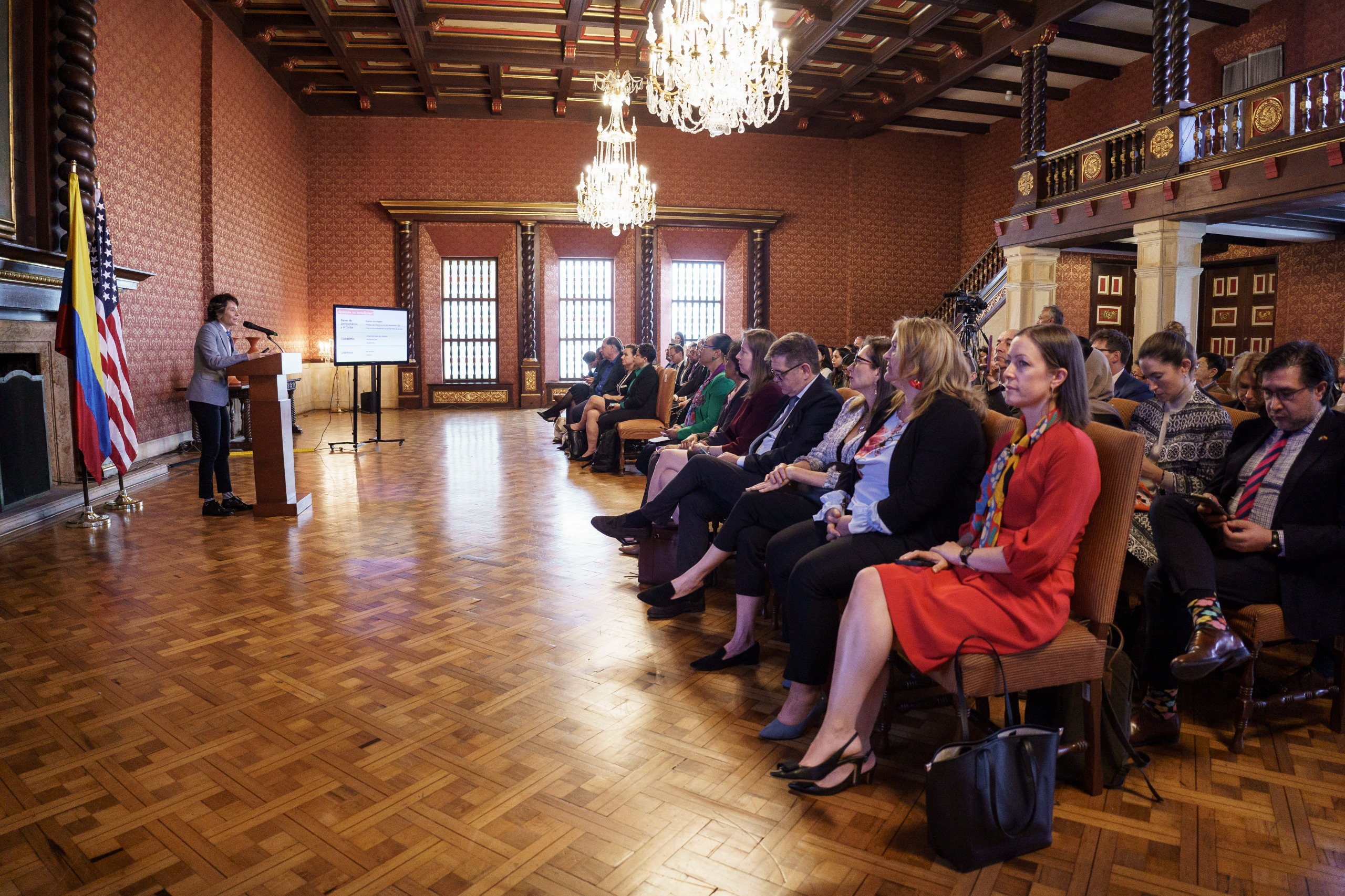 Colombia y Estados Unidos firman Memorando de Entendimiento para crear el Centro de Excelencia de Mujeres, Paz y Seguridad de América Latina y El Caribe; el primero en la Región