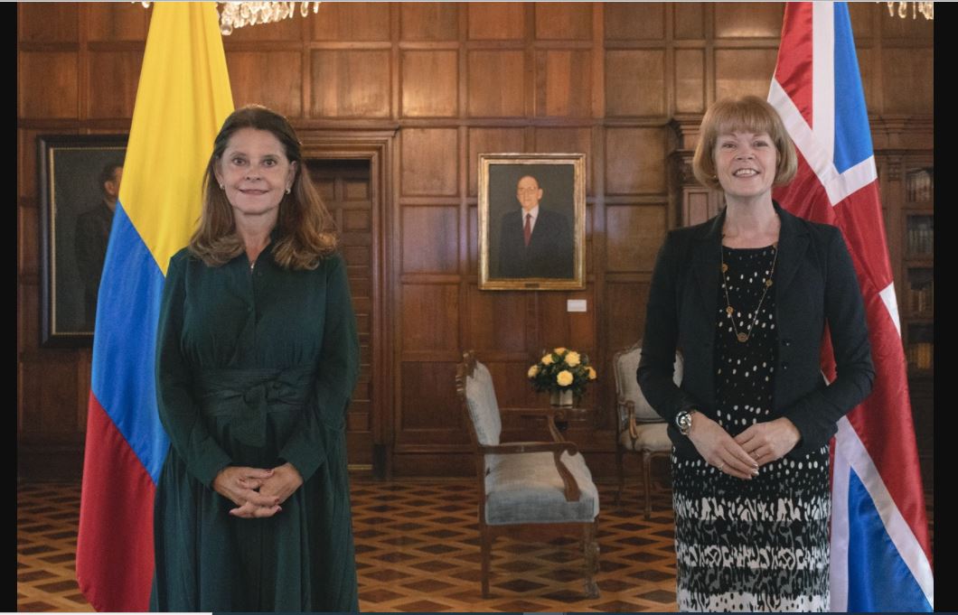 Cancilleres de Colombia y Reino Unido afianzan lazos de amistad 