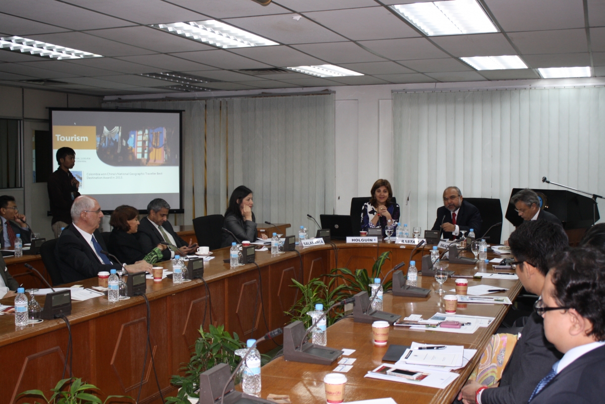 Gira de la Canciller Holguín por Corea, China y Malasia.