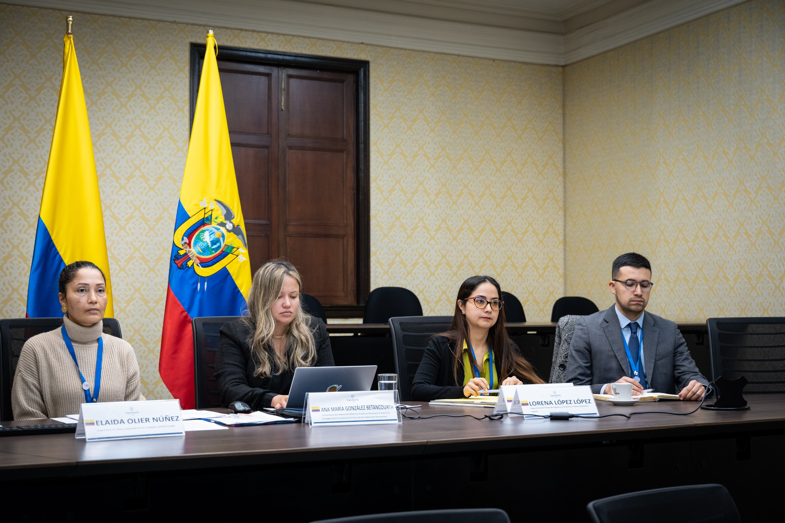 Colombia y Ecuador reafirman su compromiso con el desarrollo sostenible y la cooperación regional