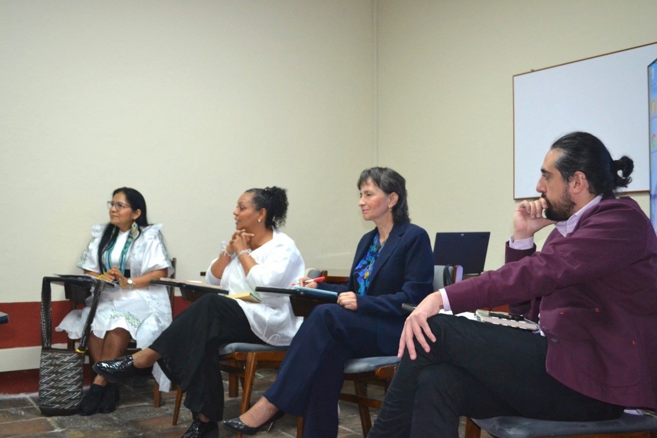 Delegados de la Cancillería participaron en la "Cumbre Nacional para la Diplomacia de los Pueblos Indígenas de Colombia"