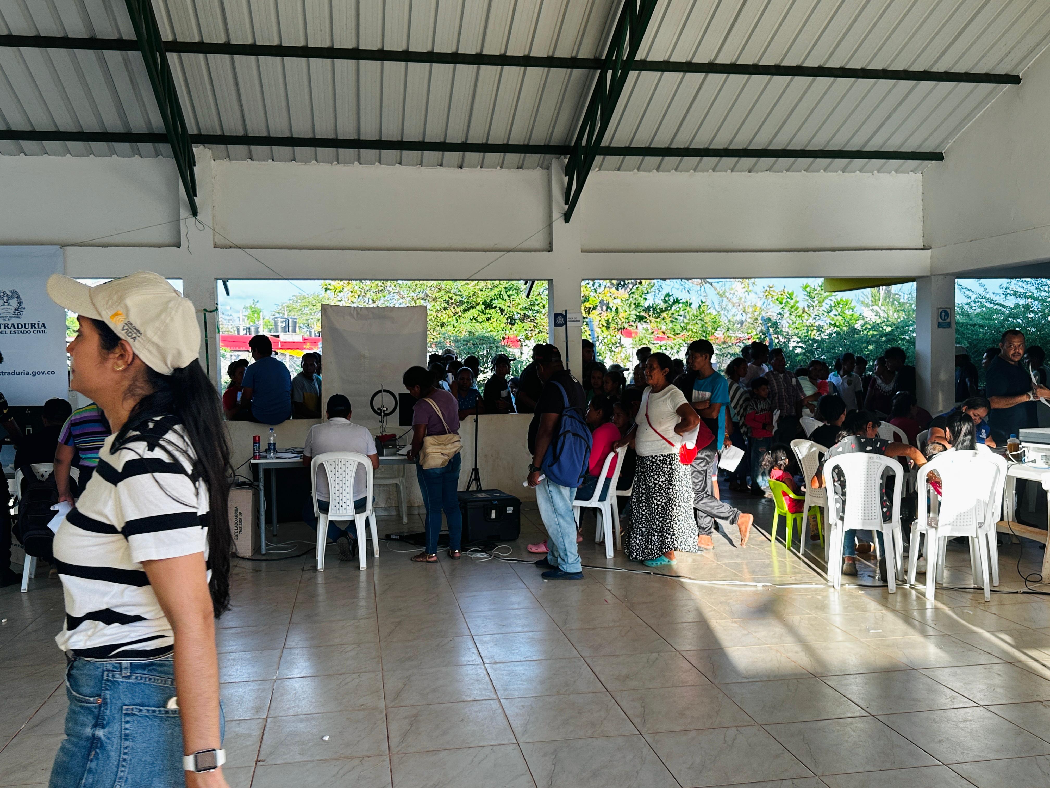 Cancillería participa en la jornada de identificación, registro civil y oferta de servicios dirigida a miembros de las comunidades indígenas del municipio de Puerto Carreño - Vichada