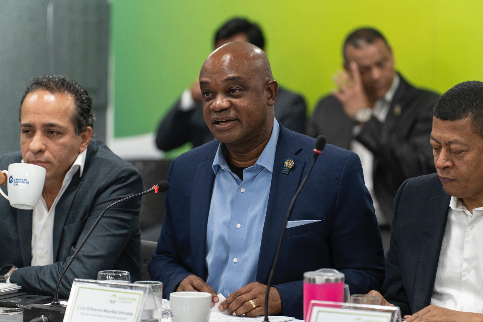 Canciller Luis Gilberto Murillo durante su intervención en el encuentro con con el Bloque Regional de congresistas del Valle del Cauca.