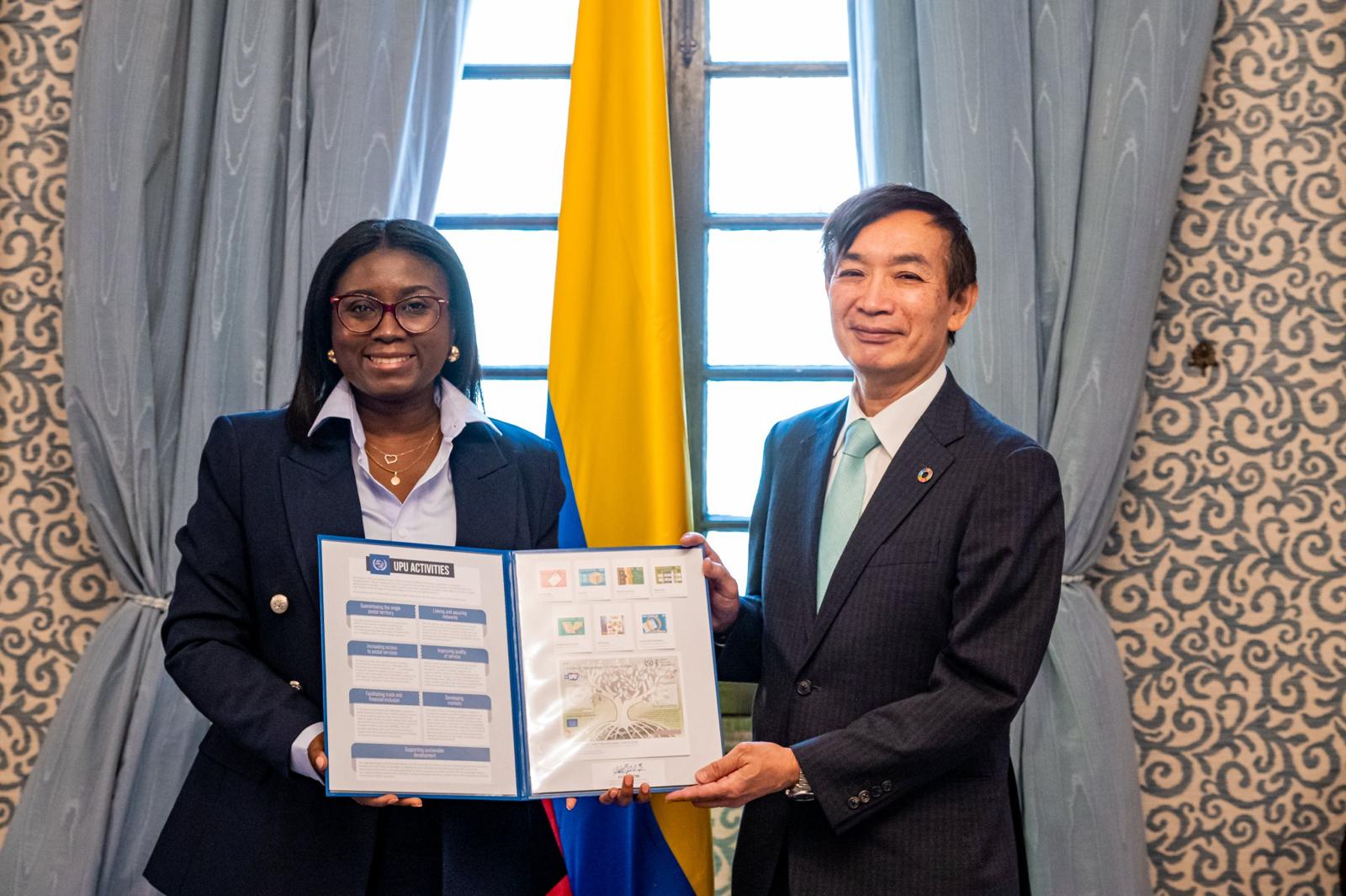 Viceministra Kandya Obezo recibió la visita del Director General de la UPU a Cancillería