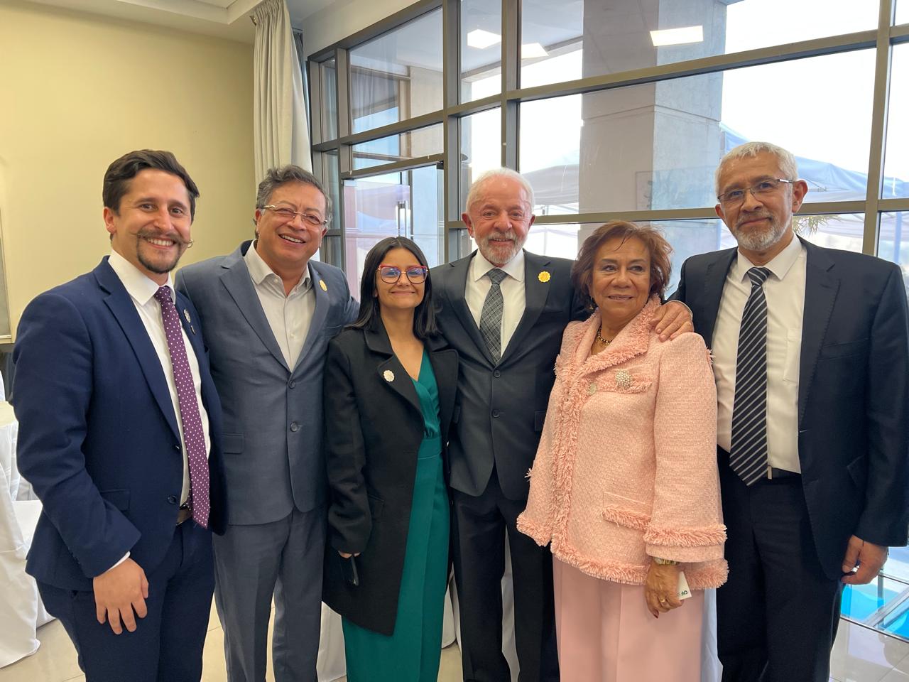 Ministra de Relaciones Exteriores (e), Rosa Yolanda Villavicencio Mapy, acompaña al Presidente Gustavo Petro en el encuentro Democracia Siempre, en el que los presidentes acordaron combatir la desinformación