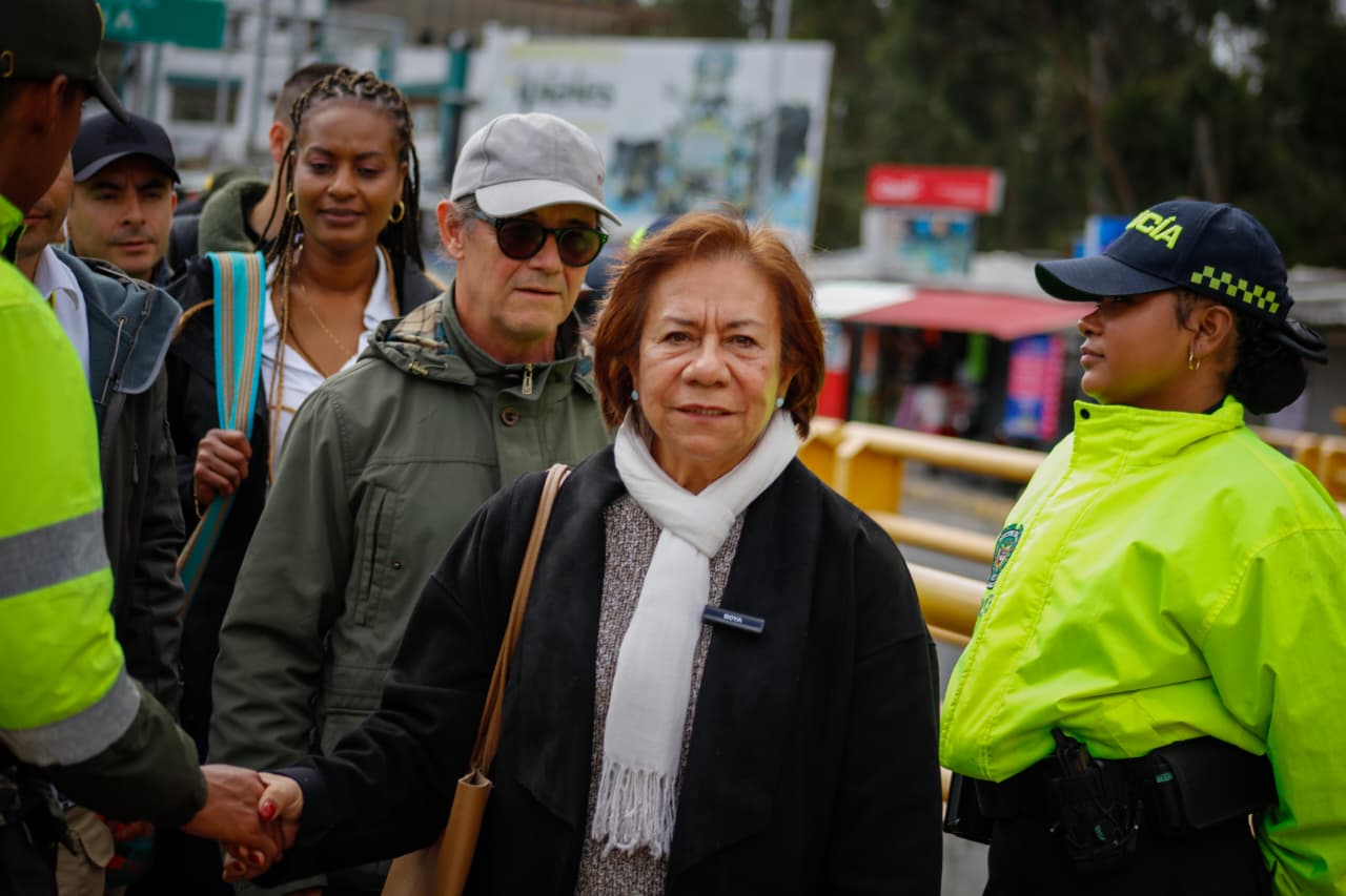 El Gobierno Colombiano garantiza la atención digna de los connacionales deportados por Ecuador