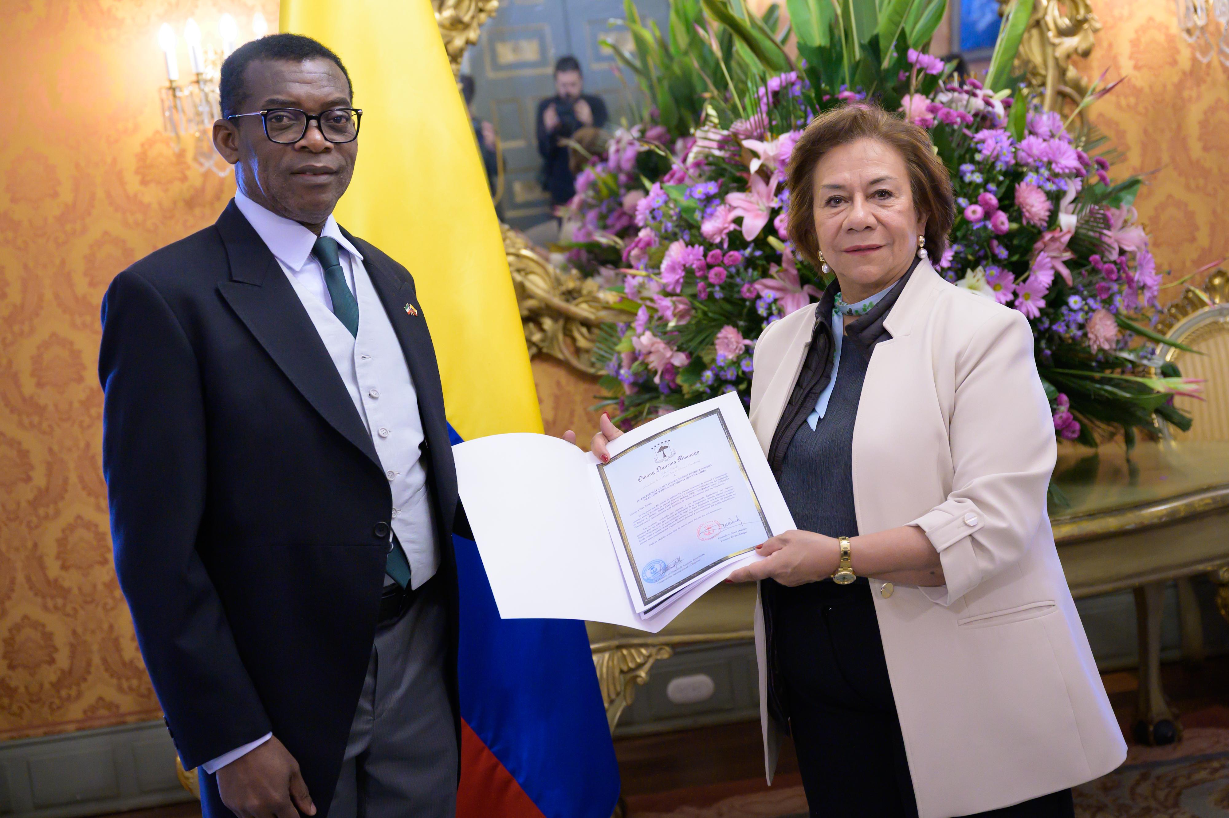 Embajador Extraordinario y Plenipotenciario de la República de Guinea Ecuatorial, Marcos Ndong Edu Nchama.