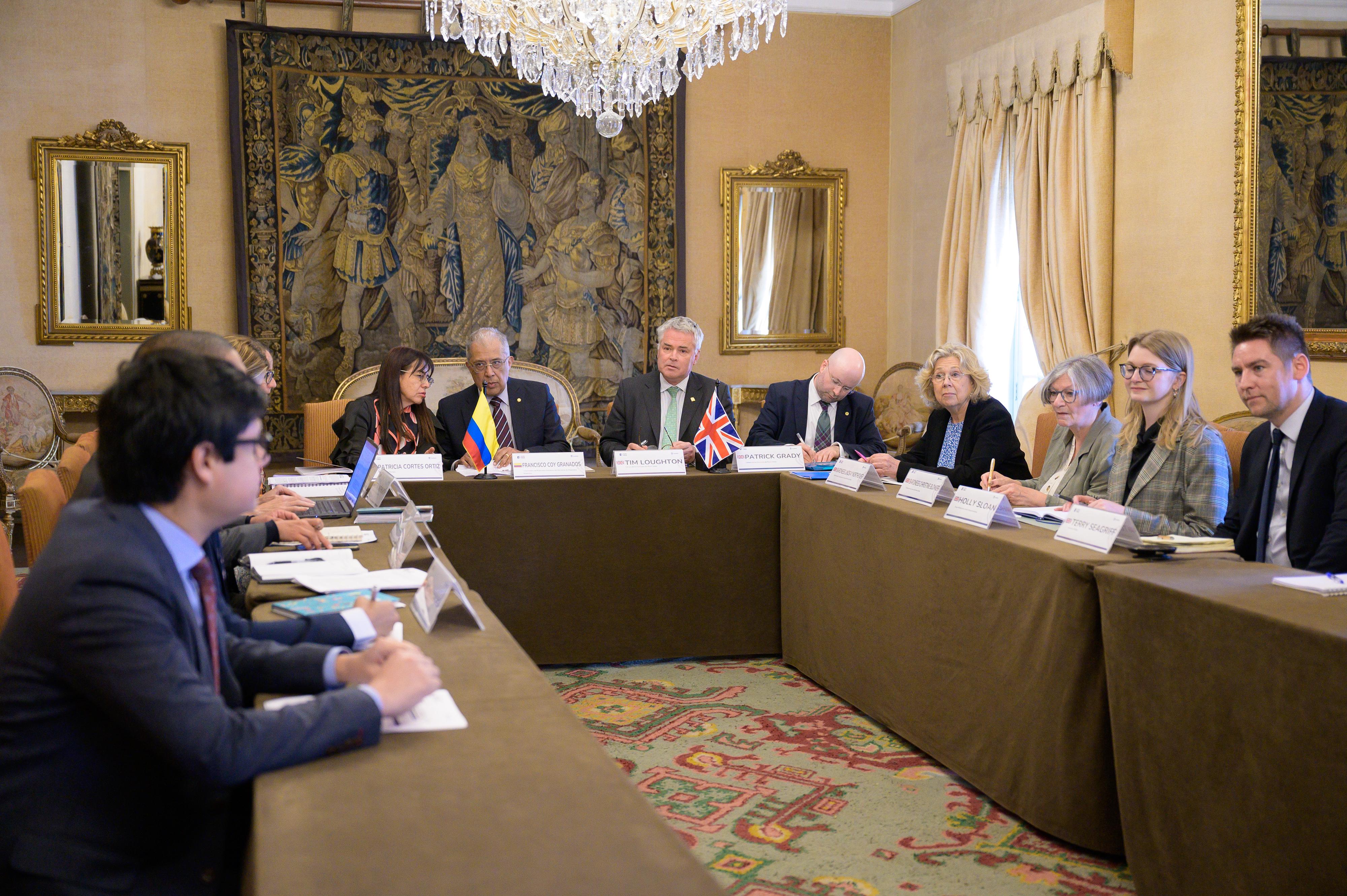 Colombia y Reino Unido profundizan su diálogo político