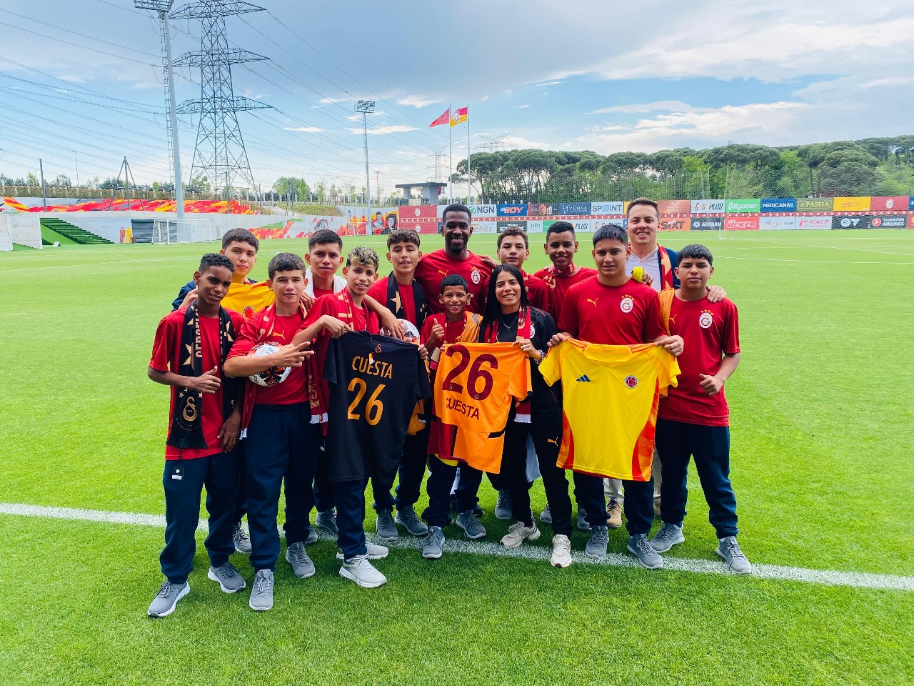 Con éxito finalizó el primer intercambio cultural y deportivo de la Cancillería que llevó a once niños de Aguachica a Turquía