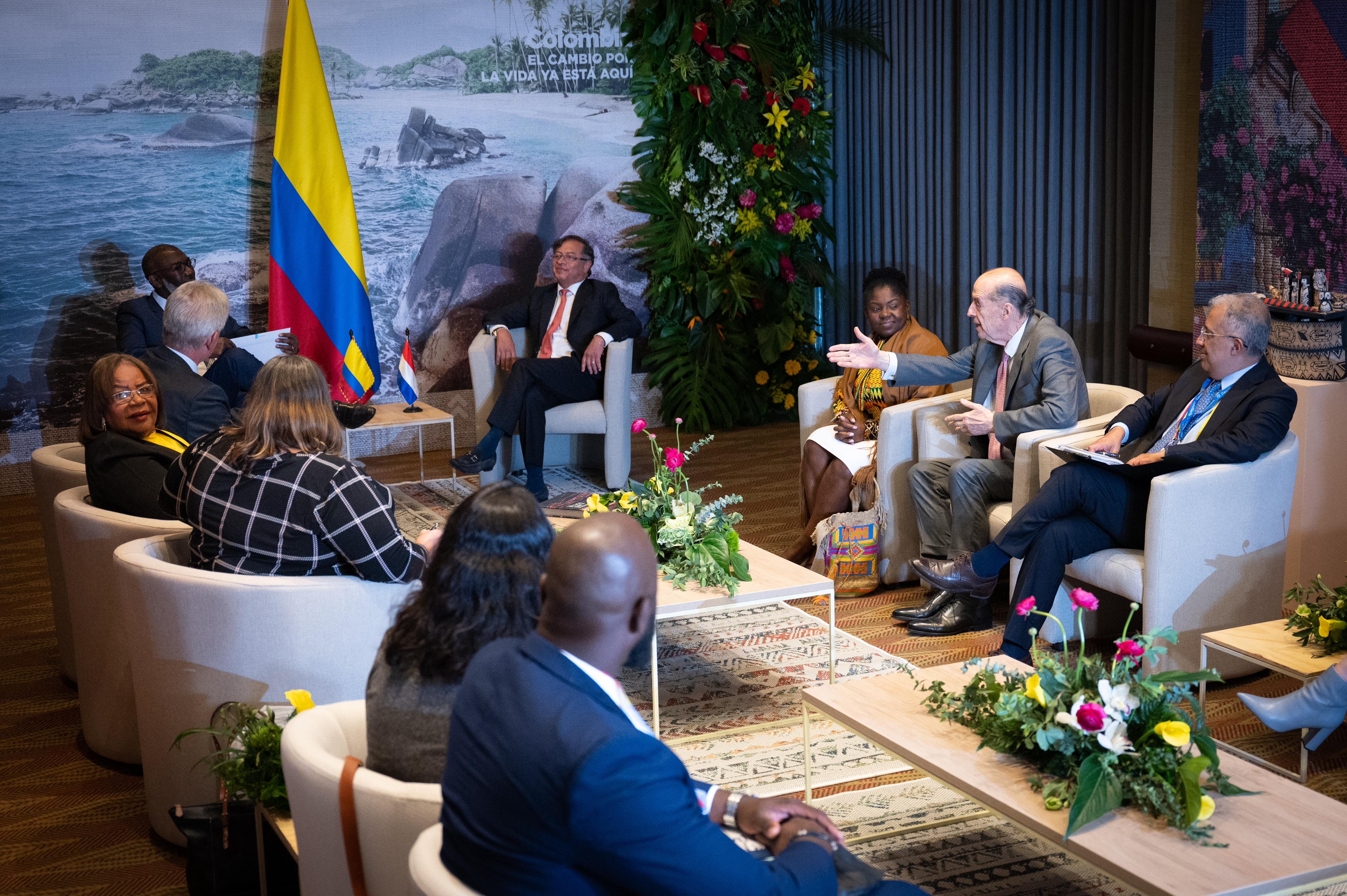 Presidente, Vicepresidenta y Canciller de Colombia dialogaron con el Primer Ministro de Curazao 
