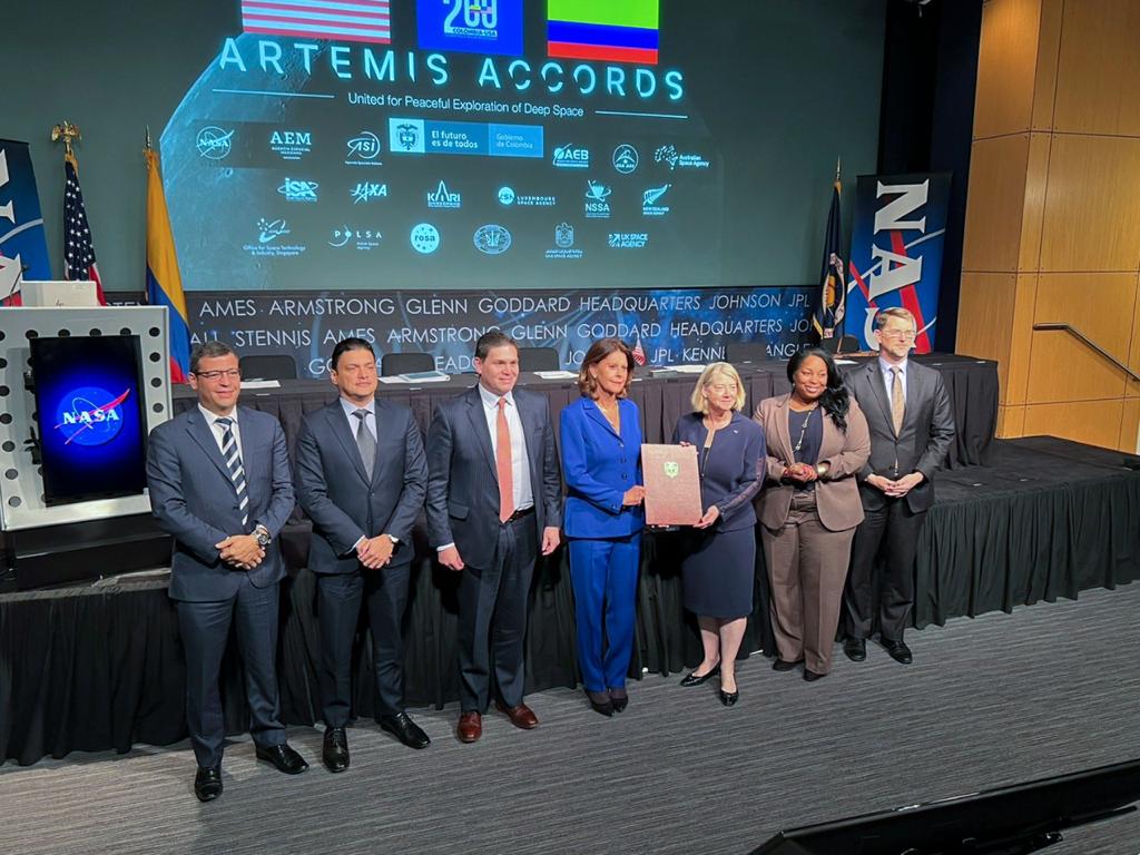 Queremos más colombianas en la NASA y en la industria aeroespacial del país Vicepresidenta-Canciller tras firma de Artemisa
