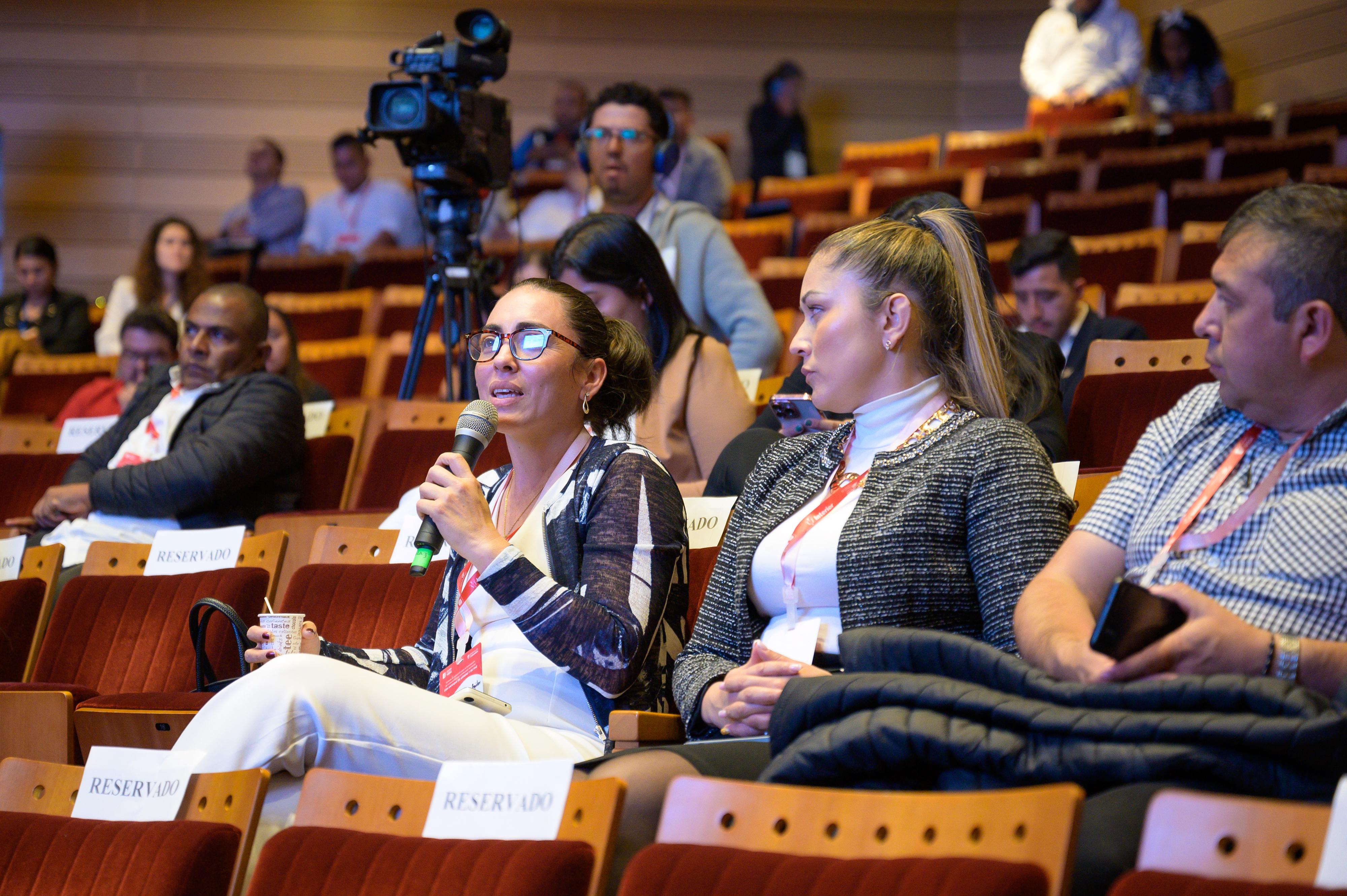 Gracias a la gestión de la Cancillería, y en alianza con el Departamento de Estado de Estados Unidos, alcaldes y alcaldesas del país recibieron taller sobre la Agenda de Mujeres, Paz y Seguridad y la implementación de la Resolución 1325 de Naciones Unidas