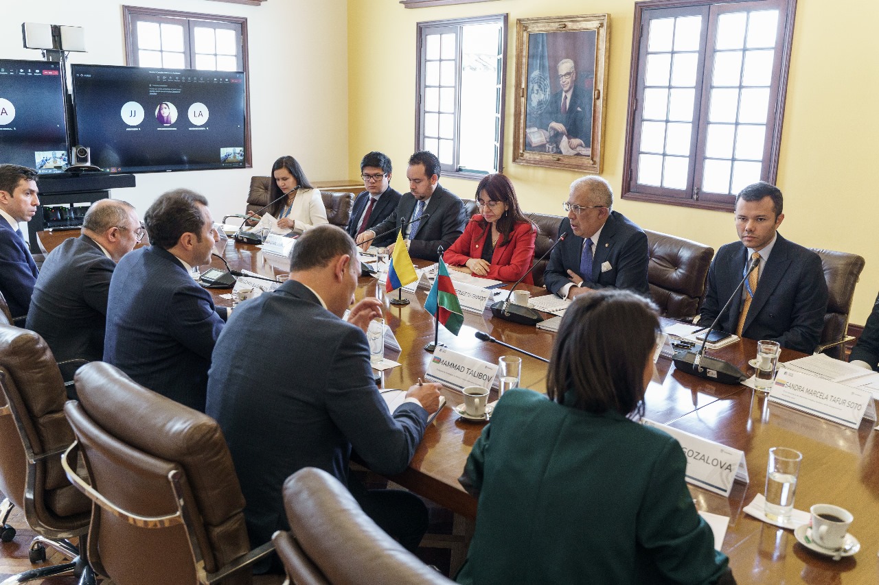 Consultas Políticas bilaterales entre Colombia y Azerbaiyán