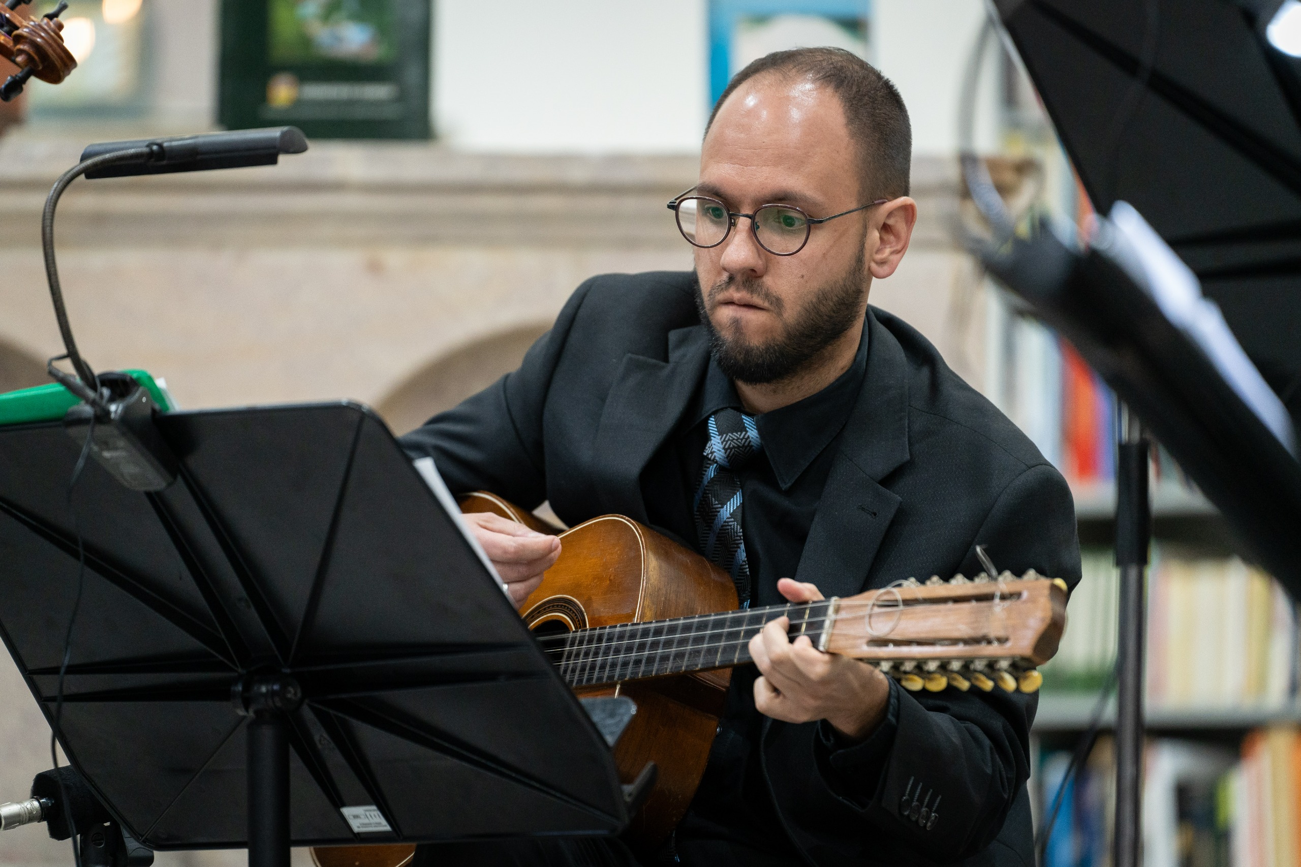 Concierto del septeto de música colombiana un evento que celebró el 20 de julio y los 70 años de la Biblioteca Marco Fidel Suárez