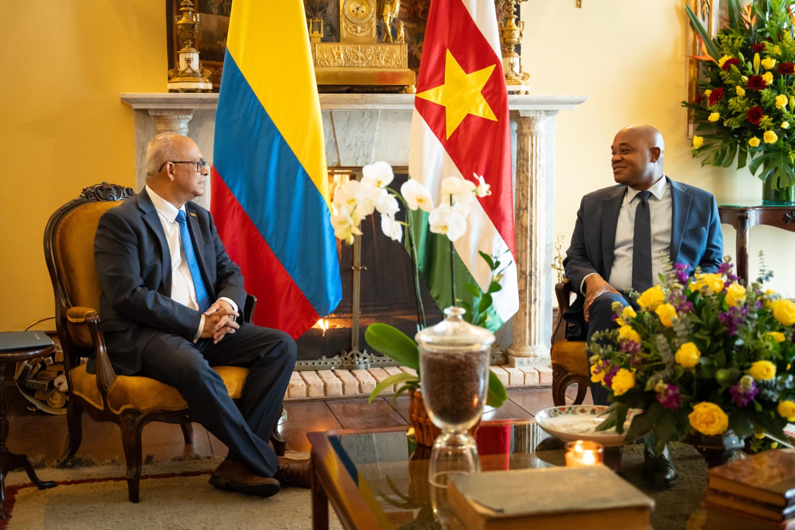 Cancilleres de Colombia y Surinam sostuvieron reunión bilateral