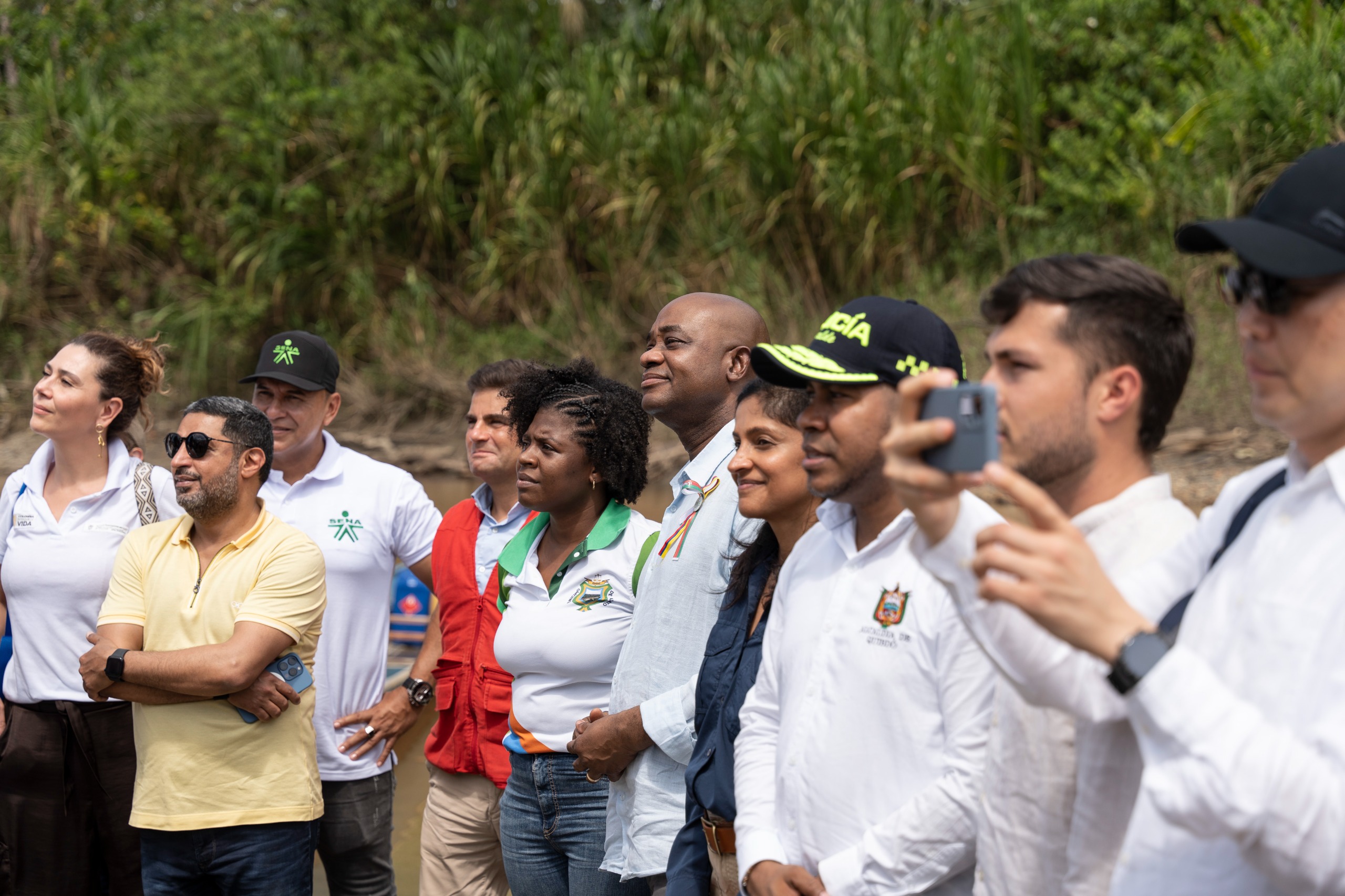 Canciller Murillo lideró visita al Chocó en compañía de cooperantes internacionales para dar respuesta complementaria a la emergencia climática