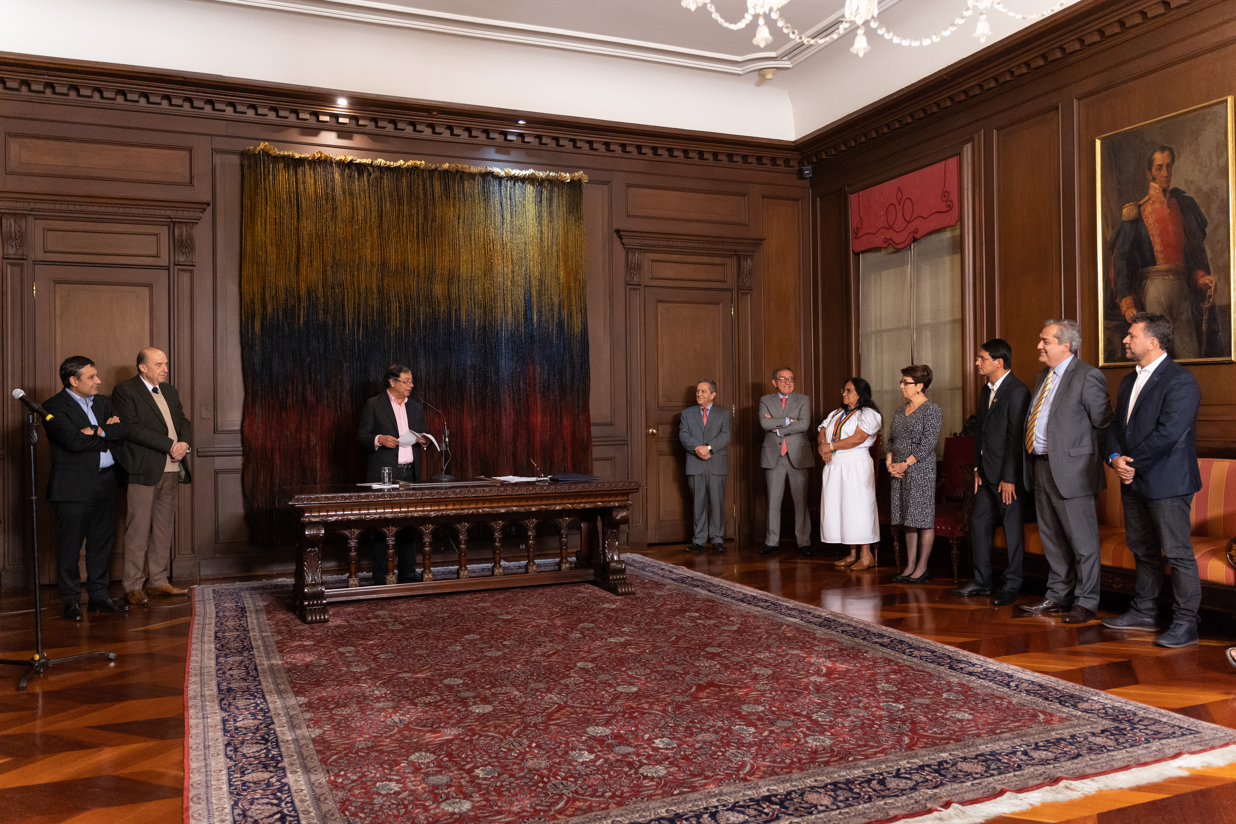 Presidente Gustavo Petro y el Ministro Álvaro Leyva posesionan a los nuevos embajadores de Colombia ante la OEA, la ONU, Guatemala, Argentina, Uruguay y Nicaragua