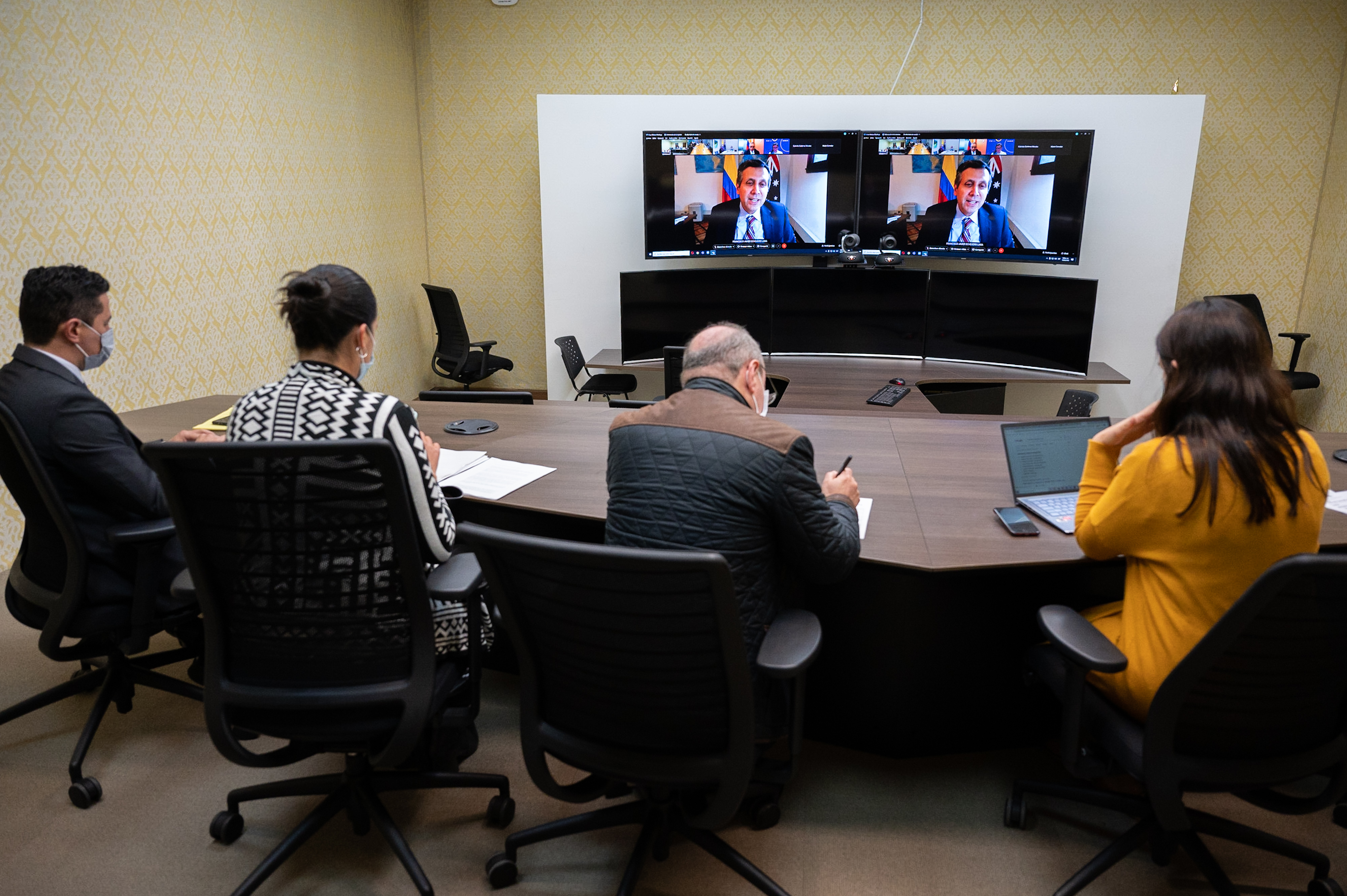 Viceministro Francisco Echeverri lideró la V Reunión de Consultas Políticas con Australia