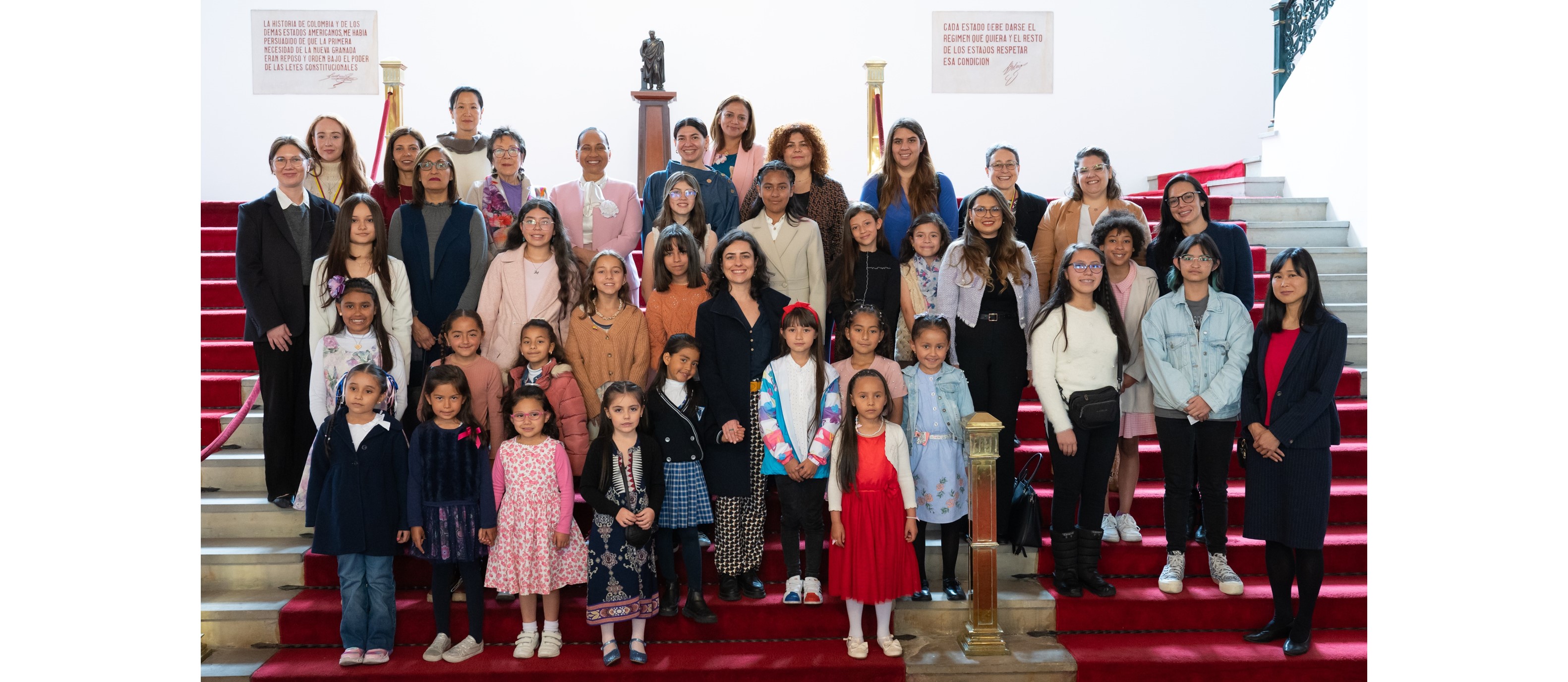 29 niñas vivieron la experiencia de ser ‘Embajadoras por un Día’ en el marco de la conmemoración del Día de la Niña 