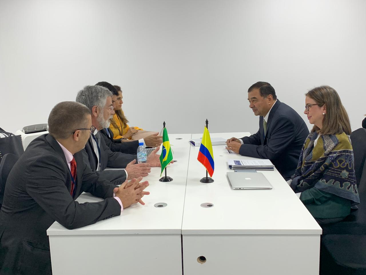 Viceministra Adriana Mejía sostuvo reunión bilateral con Wagner Rosario, Ministro Jefe de la Contraloría General de la Unión de Brasil