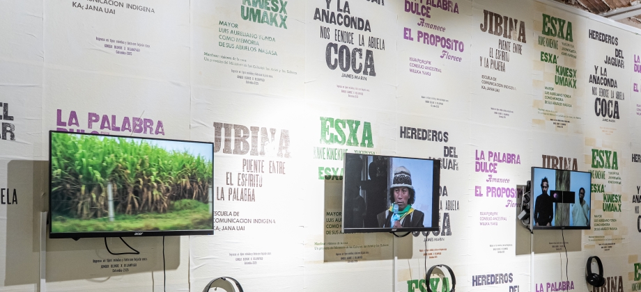 Colombia presenta en Madrid ‘Mambear’, una exposición con más de 10 artistas y 90 días para redescubrir la hoja de coca