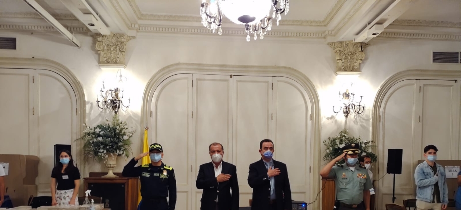 Puestos de votación en el exterior