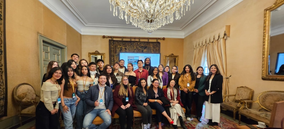 Cancillería acerca la diplomacia a los jóvenes en la III edición del evento Jóvenes Embajadores Globales