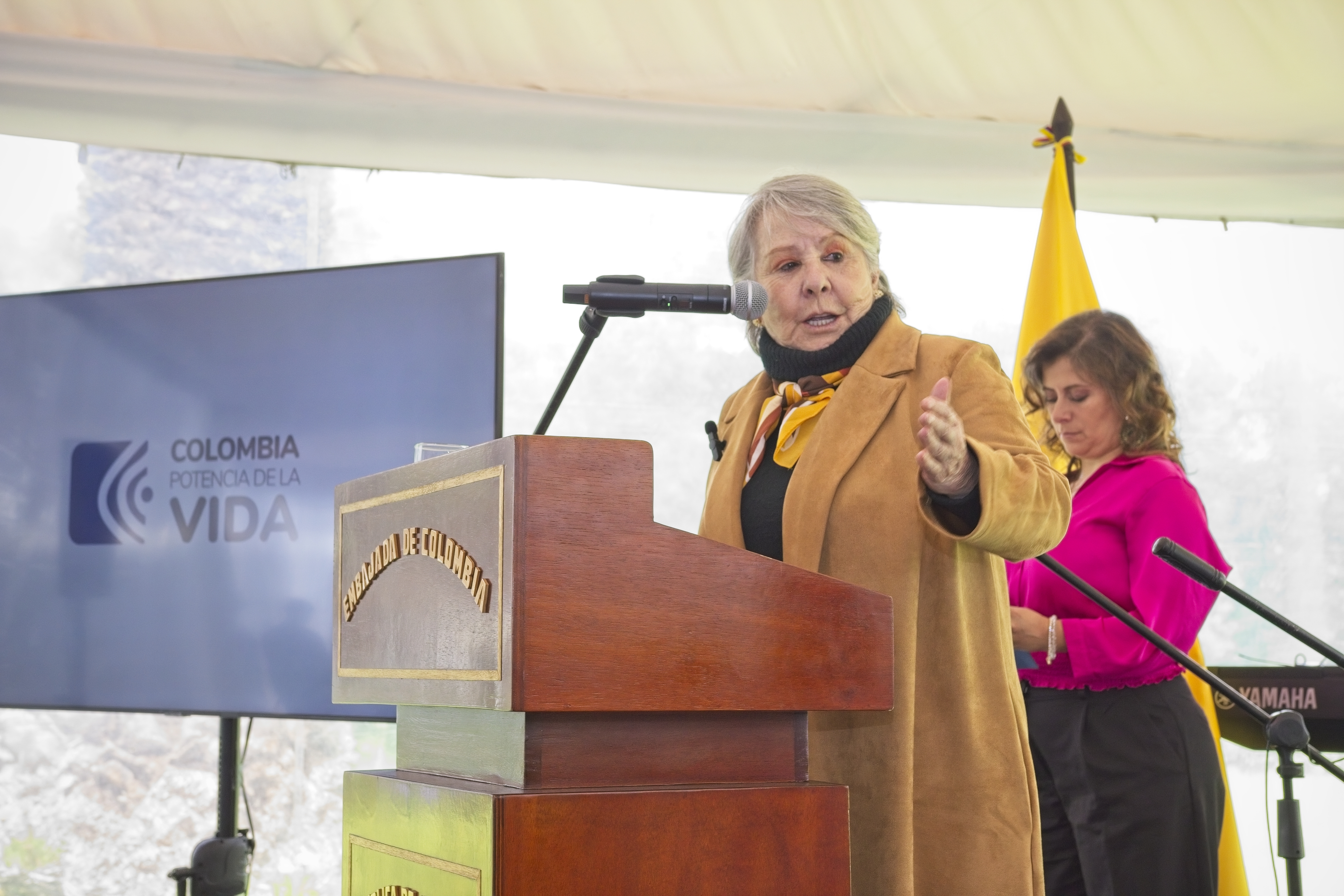 Gracias al acompañamiento de la Cancillería Colombiana, se realizó en Ecuador la primera versión internacional del “Arropamiento más allá de las fronteras