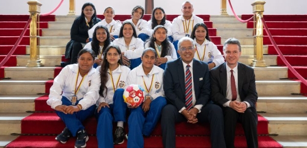 Diez jóvenes jugadoras de futsal de Chaparral, Tolima viajarán a Polonia a una actividad de diplomacia deportiva