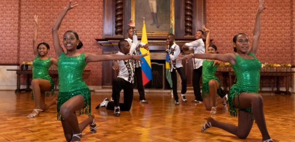 Jóvenes salseros de Florida, Valle del Cauca, a ‘sambar’: intercambio en Río de Janeiro para compartir su cultura afrocolombiana y aprender de la samba brasilera