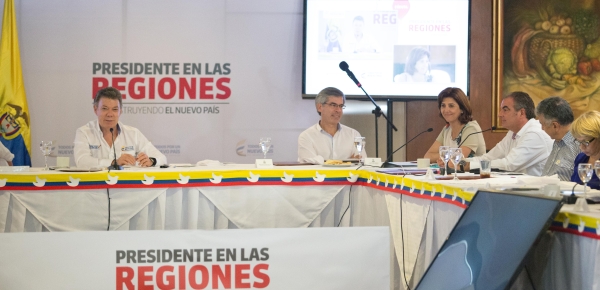 Consejo de Ministros liderado por el Presidente Juan Manuel Santos, Ministra Holguín 