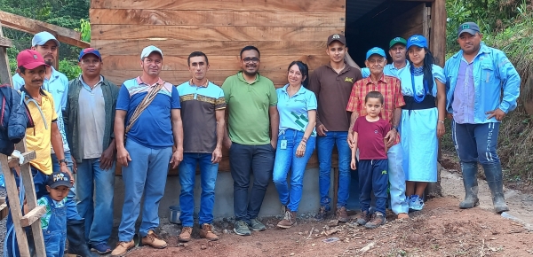 Cerca de 900 productores de cacao del departamento del Cesar fueron beneficiados por el convenio suscrito entre Dirección para el Desarrollo y la Integración Fronteriza de la Cancillería y Socodevi