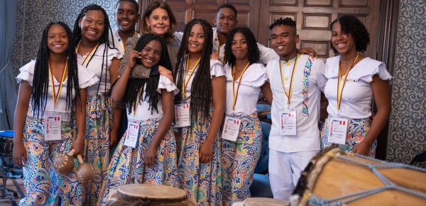 Jóvenes de Cartagena y de Chocó participan en intercambios culturales y deportivos en Perú y Chile Jóvenes de Cartagena y de Chocó participan en intercambios culturales y deportivos en Perú y Chile